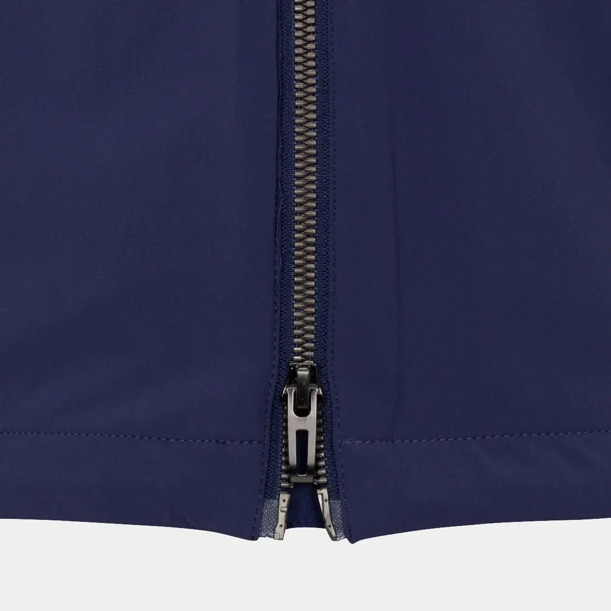 NIGHT SKY || BOTTOM ZIPPER DETAIL