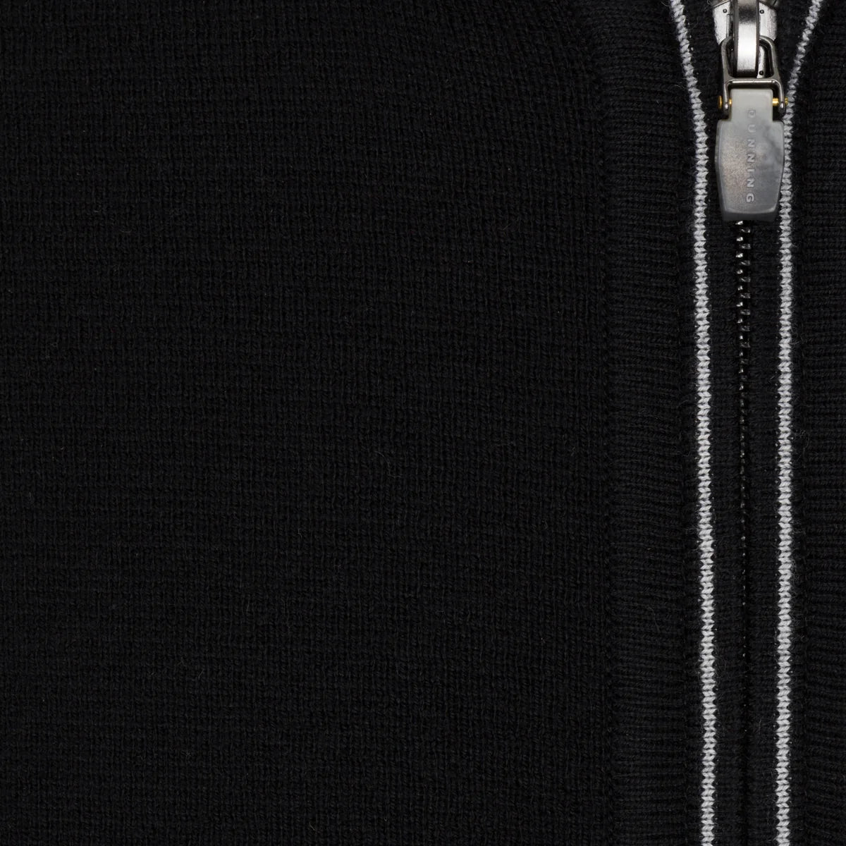 BLACK || DETAIL