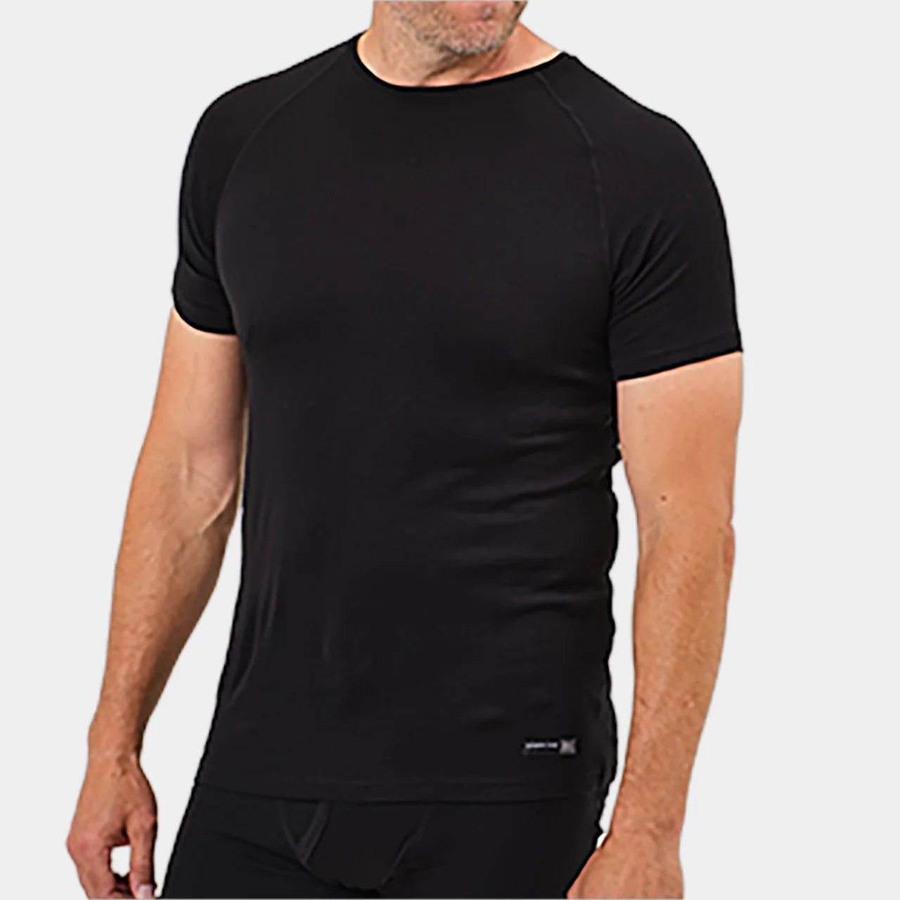 BLACK || FRONT MODEL