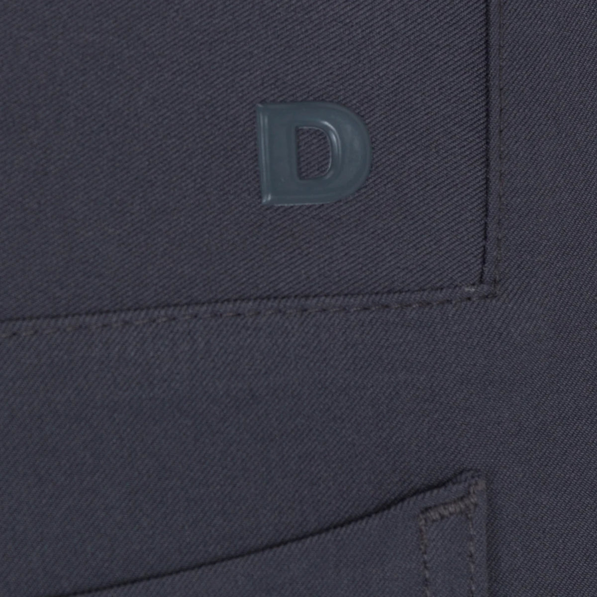 EBONY || DETAIL SIDE