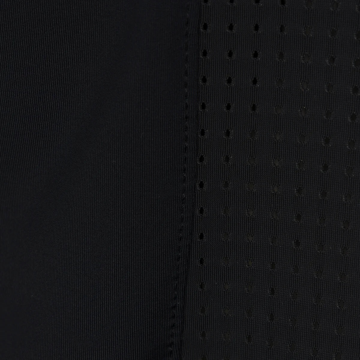 BLACK || DETAIL