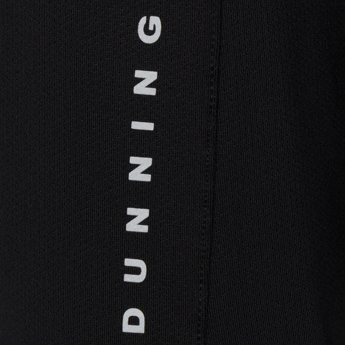 BLACK || DETAIL
