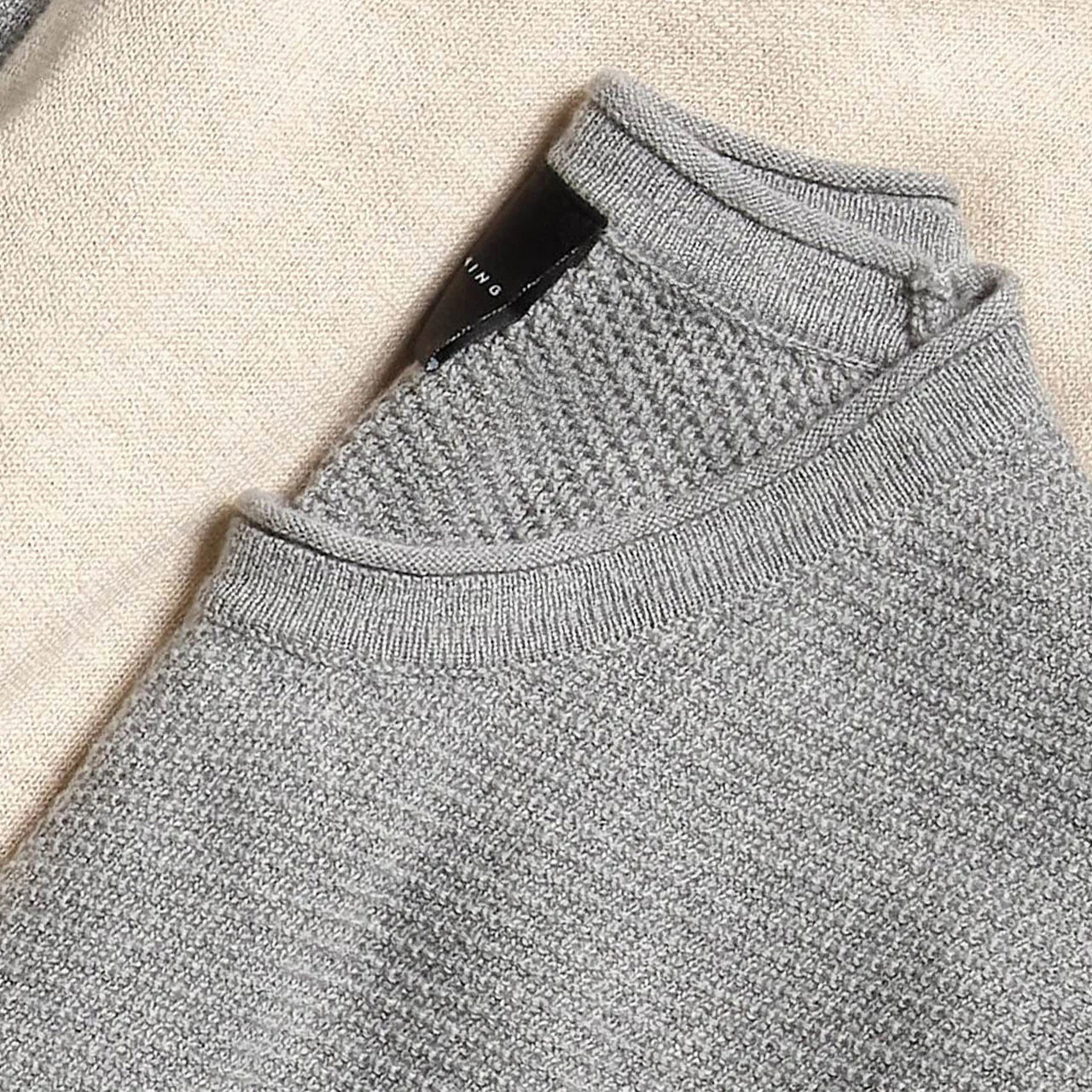 MICROCHIP GREY || FRONT DETAIL